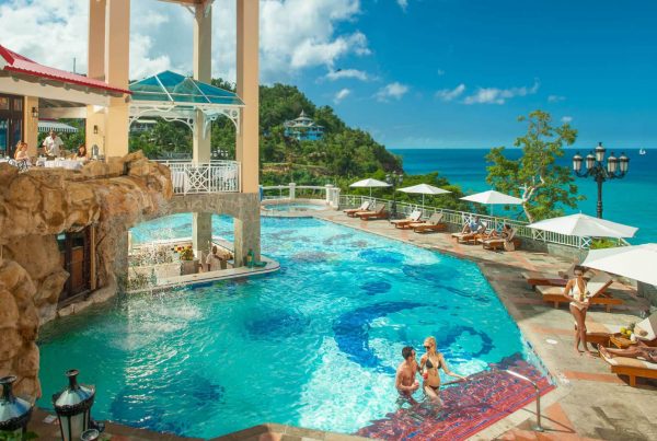 Sandals Regency La Toc